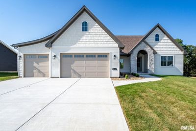 6786 St Marie Court, House other with 5 bedrooms, 3 bathrooms and null parking in Bettendorf IA | Image 2