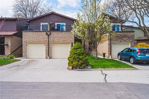 137-2301 Cavendish Dr, Burlington, ON, L7P3M3 | Card Image