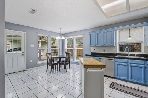 4445 Country Hill Dr, Baton Rouge, LA, 70816-4943 | Card Image