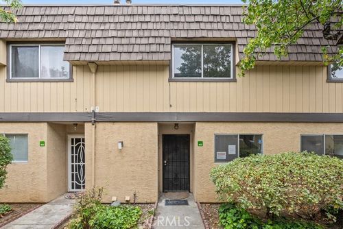 10401 Shaw St, Oakland, CA, 94605-5116 | Card Image