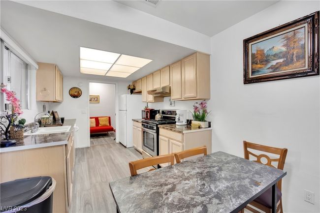 4232 Park Ct, Townhouse with 2 bedrooms, 3 bathrooms and null parking in Las Vegas NV | Image 18