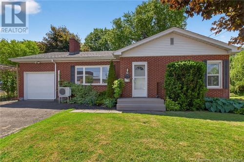 172 Macbeath Ave, Moncton, NB, E1C7A1 | Card Image