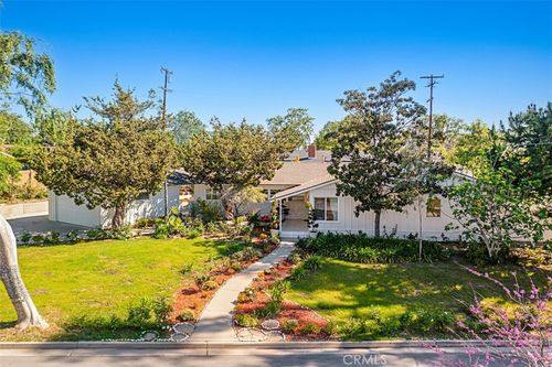 3030 San Juan Dr, Fullerton, CA, 92835-1743 | Card Image