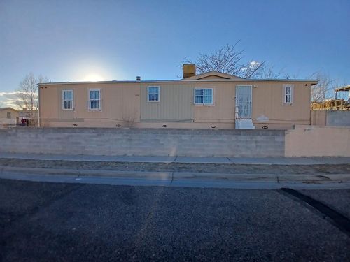 4301 Riley Rd Sw, Albuquerque, NM, 87121-4204 | Card Image