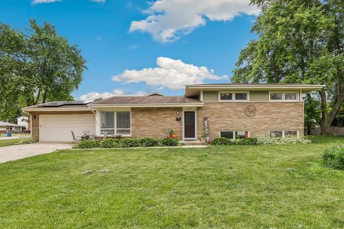 1104 New Haven Ave, Aurora, IL, 60506-2723 | Card Image