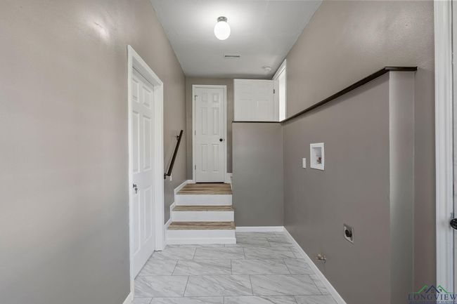 2210 E Harold St, House other with 4 bedrooms, 2 bathrooms and null parking in Gladewater TX | Image 12