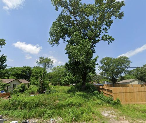 9013 Dandy Street, Houston, TX, 77016 | Card Image