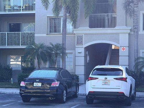 101-5025 Wiles Rd, Coconut Creek, FL, 33073-4206 | Card Image