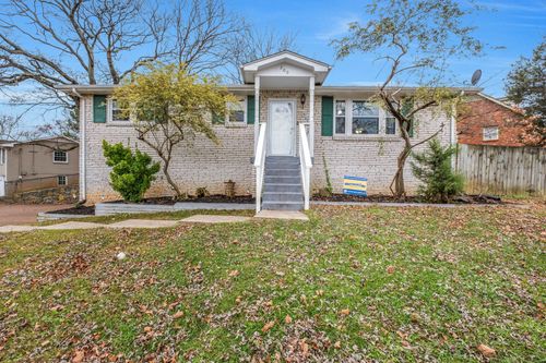 200 Bonnaoaks Dr, Hermitage, TN, 37076-1108 | Card Image