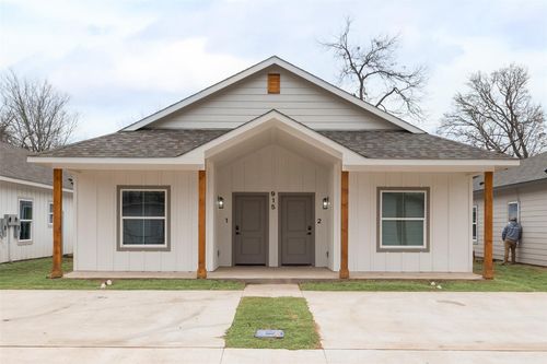 1807 Franklin Ave, Bonham, TX, 75418-2613 | Card Image