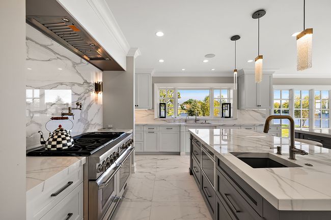3251 W Shore Dr, House other with 5 bedrooms, 10 bathrooms and null parking in Orchard Lake MI | Image 7