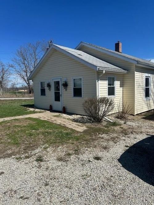 14025 Mill St, Rushville, IN, 46173-9410 | Card Image
