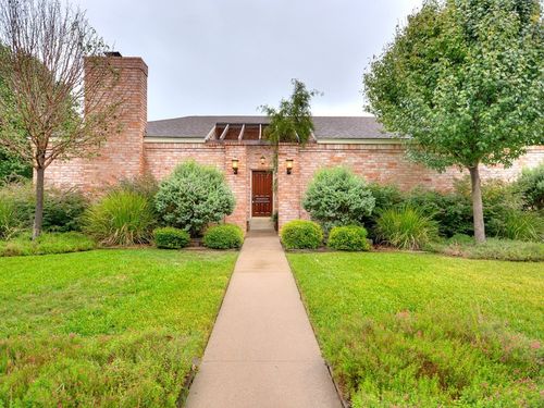 4700 Trail West Dr, Austin, TX, 78735-6423 | Card Image