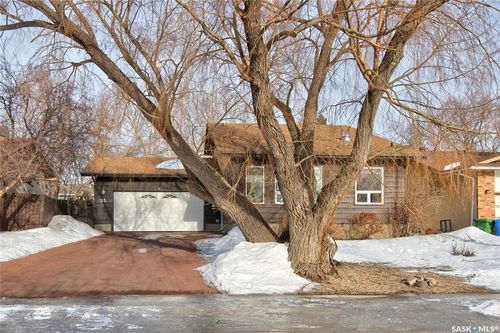 35 Sidney Street, Regina, SK, S4X1X1 | Card Image