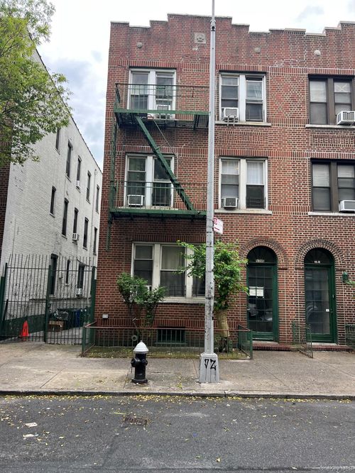 47-16 46 Street, New York, NY, 11377 | Card Image