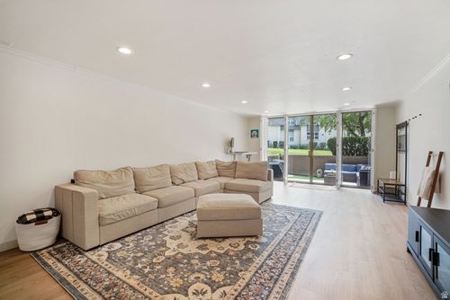 101-939 Donner Way, Salt Lake City, UT, 84108-2146 | Card Image