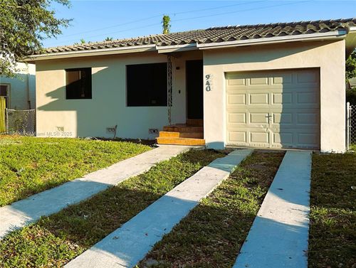 940 Nw 47th St, Miami, FL, 33127-2357 | Card Image