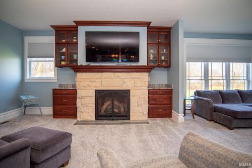 1585 E Rayletown Rd, Bloomington, IN, 47401-9351 | Card Image