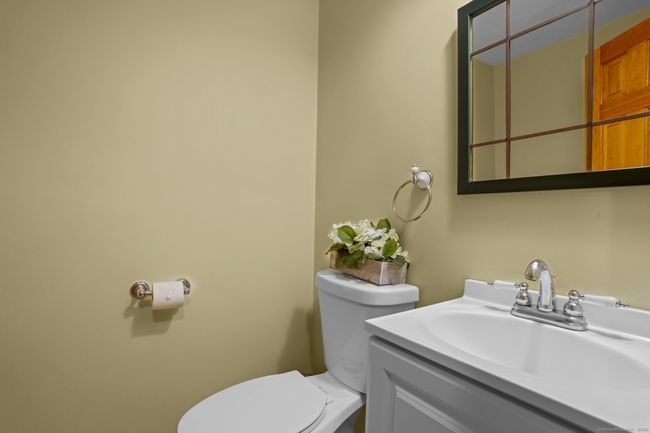 142 Sunset Dr, House other with 3 bedrooms, 3 bathrooms and 6 parking in Killingly CT | Image 22