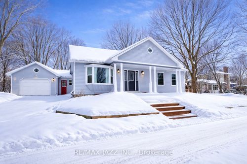 1086 Somerville St, Oshawa, ON, L1G4K5 | Card Image