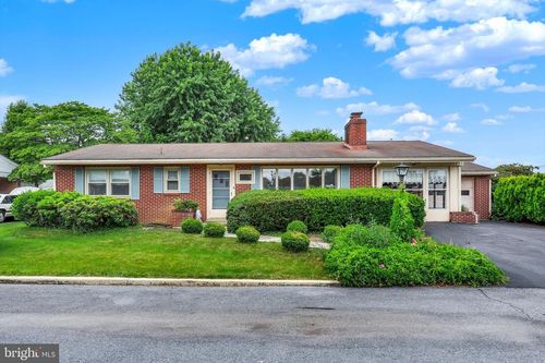 115 Downey Dr, CHAMBERSBURG, PA, 17202-3179 | Card Image