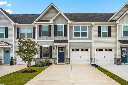 124 Tassin St, Greenville, SC, 29605-6316 | Card Image