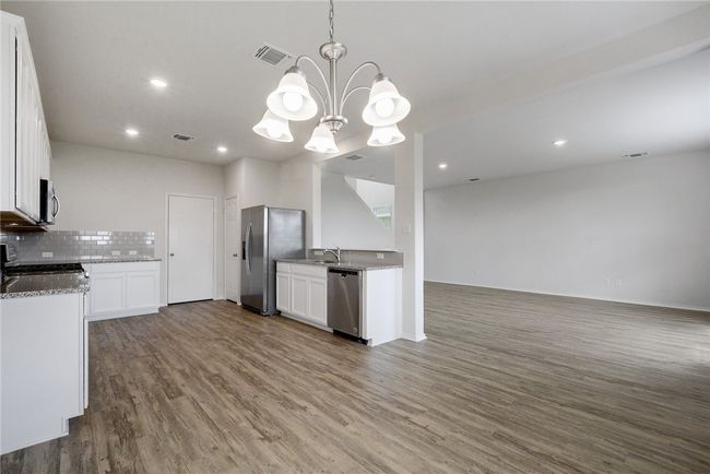 121 Nettletree Dr, House other with 3 bedrooms, 3 bathrooms and 2 parking in Buda TX | Image 7