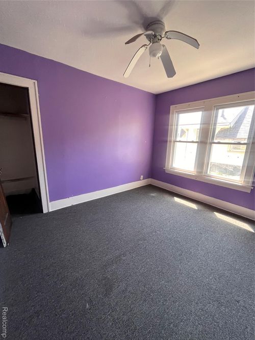 429 Page St, Flint, MI, 48505-4643 | Card Image