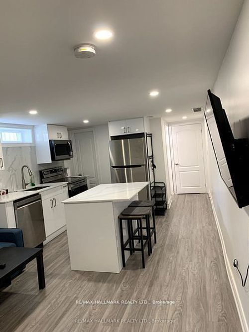 bsmt-255 Ashlar Rd, Richmond Hill, ON, L4C2W7 | Card Image