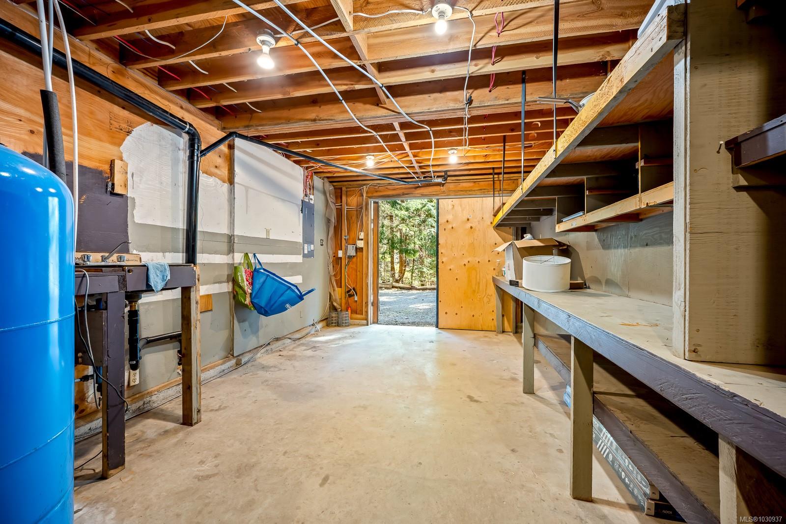 Residential in Cortes Island 5