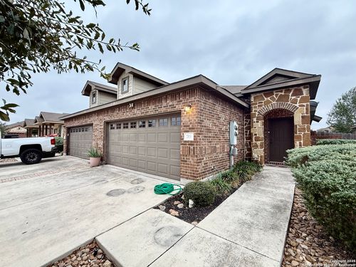 713/717 Creekside Cir, New Braunfels, TX, 78130 | Card Image