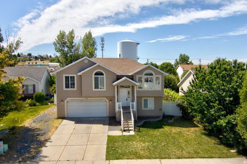 2565 W 3950 S, Roy, UT, 84067-9611 | Card Image