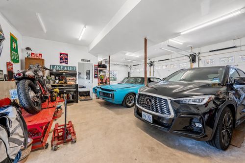 216 Mountain Dr, Gilford, NH, 03249-6786 | Card Image