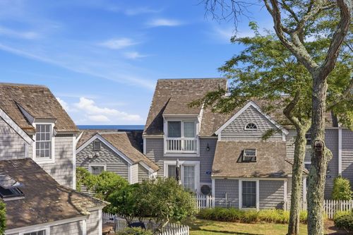 33 Landmark Ave, Mashpee, MA, 02649-4706 | Card Image