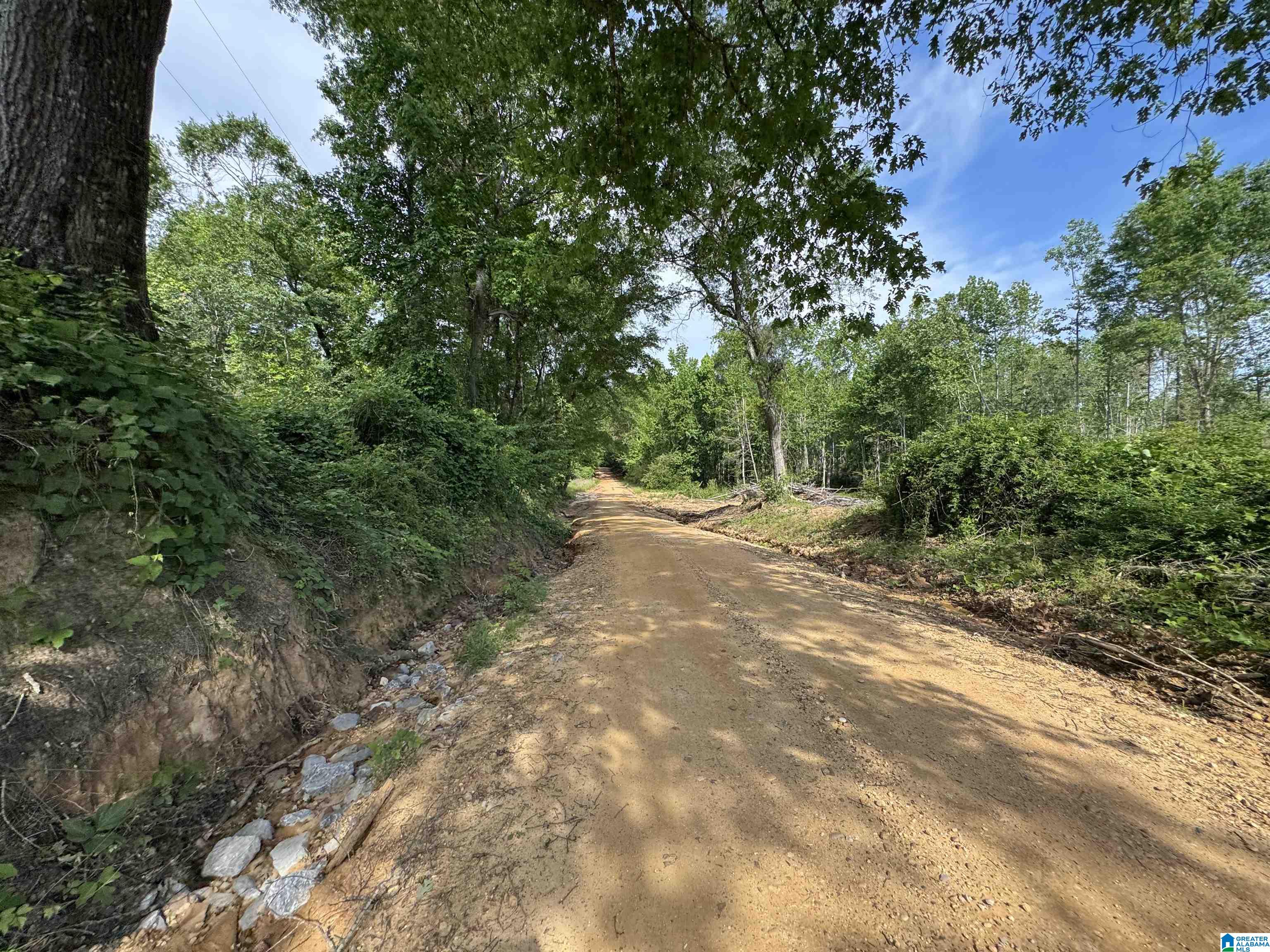 Land in LAWLEY 2