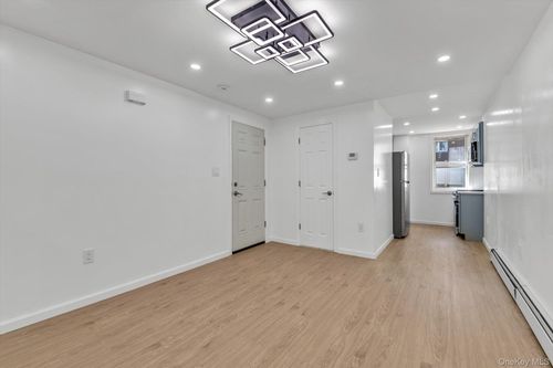 8222 Avenue J, Brooklyn, NY, 11236-3818 | Card Image