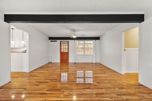 1016 Lee Vaughn Rd, Simpsonville, SC, 29681-4327 | Card Image