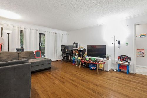 211-444 W 49th Ave, Vancouver, BC, V5Y3V4 | Card Image