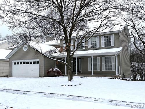 914 Palm Bay Dr, Ballwin, MO, 63021-7936 | Card Image