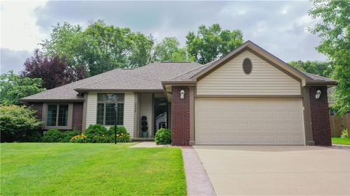 3704 Wheatridge Dr, Saint Joseph, MO, 64506-5018 | Card Image
