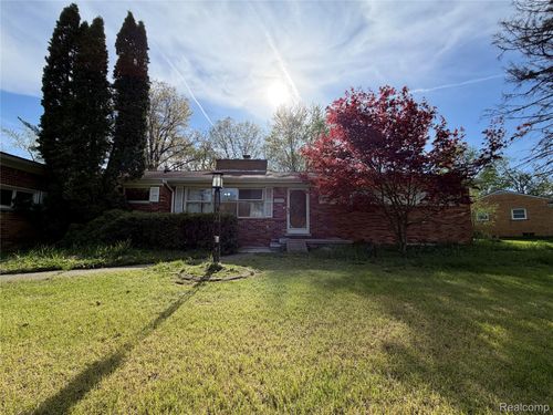 28147 Wildwood Trail, Farmington Hills, MI, 48336 | Card Image