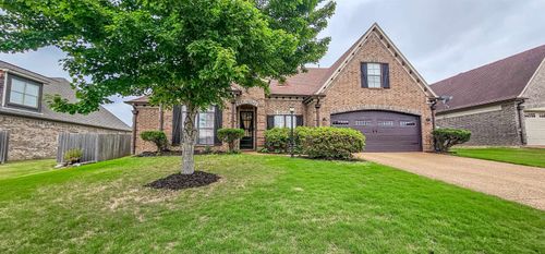 35 Whispering Creek Cv, Oakland, TN, 38060-4664 | Card Image
