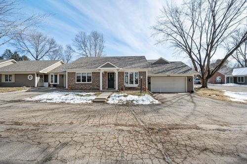 1024 Fox Run Rd, Waconia, MN, 55387-9205 | Card Image