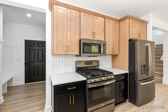 5899 Valley Point Dr Se, House other with 4 bedrooms, 3 bathrooms and null parking in Caledonia MI | Image 9