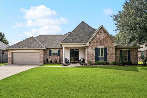 649 Place Saint Etienne, Covington, LA, 70433-8138 | Card Image