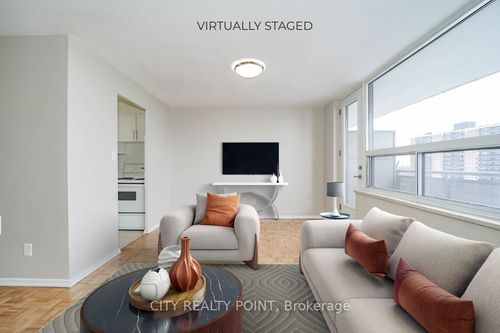 912-6200 Bathurst St, North York, ON, M2R2A3 | Card Image