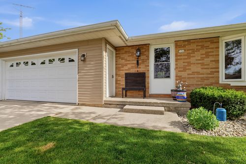 536 Monroe St, Reedsville, WI, 54230-9502 | Card Image