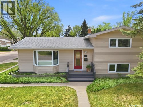 52 Potter Cres, Saskatoon, SK, S7H3L3 | Card Image