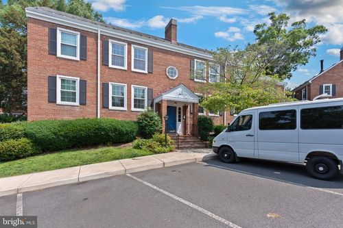 apt-a2-4811 29th St S, ARLINGTON, VA, 22206-1338 | Card Image