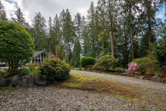 1154 Flume Road, House other with 3 bedrooms, 2 bathrooms and 8 parking in Roberts Creek BC | Image 27